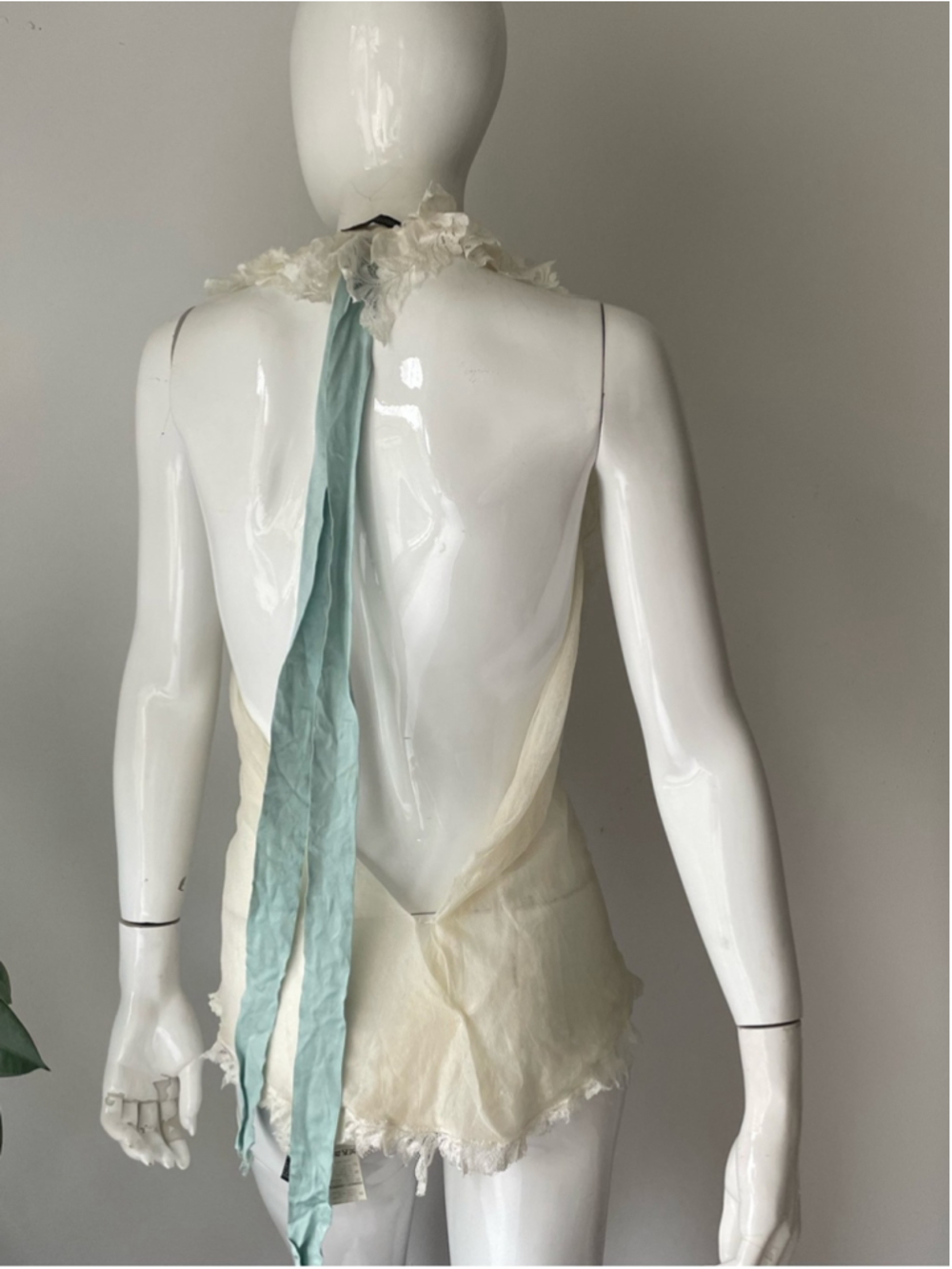 Roberto Cavalli Silk Lace Ruffle Halter Top Ivory open back button front - Picture 4 of 7